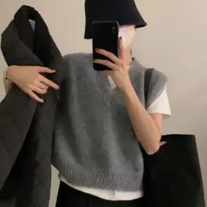 베스트 캐시미어 니트 브이넥 루즈핏 조끼 겨울 여성