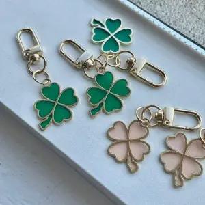 [골드스마일]스테인글라스 유리 키링 럭키 행운 초록