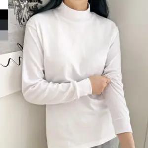 여자 겨울 가을 흰색 반목티 이너 데일리