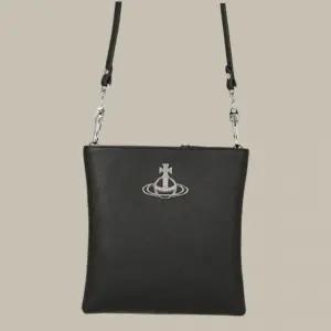 [비비안웨스트우드] 사피아노 스퀘어 크로스백 147355206