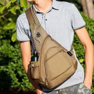 크로스 바디백 아웃도어 스포츠활동 폰 충전되는 가방 옆으로매는가방 학생메신저백