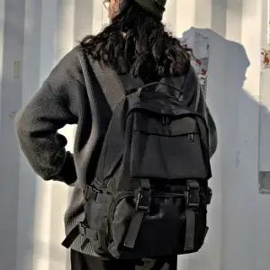 다양한 수납공간 공용 커플 데일리 캐주얼 여행가방 남자백팩 대학생쇼퍼백 캐주얼가방