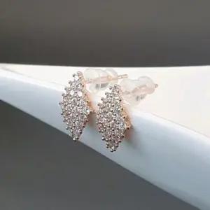 은귀걸이 마름모 큐빅 패션귀걸이 귀걸이-로즈골드 실 은귀걸이 패션귀걸이 큐빅귀걸이