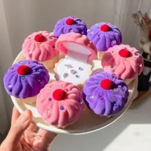 피어싱 케이스 컵케이크 피어싱