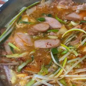 최네집부대찌개 5년전통 최네집 송탄 부대찌개 육수포함 밀키트 (2-3인분)