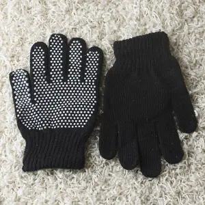 TBZ 미끄럼방지 겨울장갑 등산장갑 방한용품 겨울철장갑