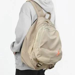 통기성 좋은 메쉬 등쿠션 가방 넉넉한 수납공간 백팩_24532903