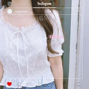 해외스퀘어넥 레이스 크롭 펀칭 블라우스티류으스