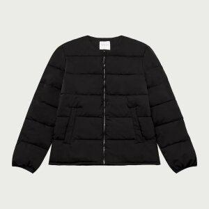 공용 폴리 코어 라운드넥 퀄팅 점퍼_100(10540-010-811-69)