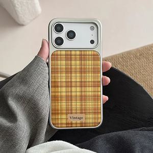 최신 귀여운 아이폰 케이스 웜톤 빈티지 체크 패턴 에폭시 / 핸드폰케이스 17 16 15 1