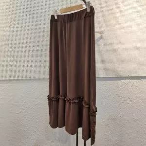 [강물처럼]아이우먼 곱프릴스판밴딩스커트 RAS490M407 빅사이즈 (S17396831)