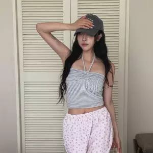 여성 슬림핏 단가라 홀터넥 크롭 셔링 나시 티셔츠