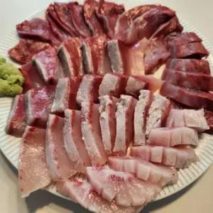 제철 대방어회 돼지방어 300g x 1팩 (원물 10-14kg급)