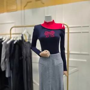 [에고이스트]리본 자카드 포인트 컬러 배색 슬림 풀오버 EQ4KL161NA_CA