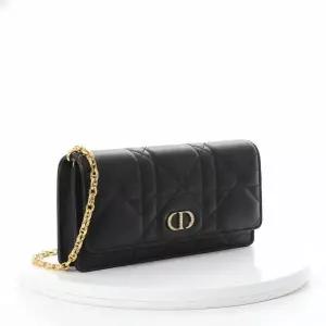 [디올]25FW Caro 체인 크리스탈 클러치 S4204UHNN 900 820239