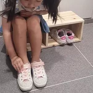 홈꾸의자 유치원 신발신기 휴식 복도 출입문의자 원목 (WFKA2B3)