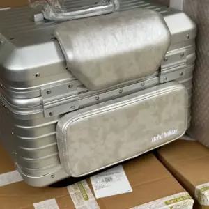 탑박스 등받이 쿠션 오토바이 배달통 허리쿠션