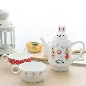 깜찍한 토끼 디자인 도자기 주전자 티포트 레드 색상 일상 주방 선물