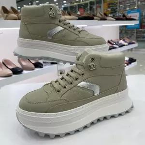 [에스콰이아]여성 경량 퍼 키높이 스니커즈 부츠 YACWSB6O9WH HSDP2A GN