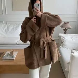 [하프클럽/옷자락]여자 후드코트 박시핏 벨티드 망토 겨울 퍼 하프 코트