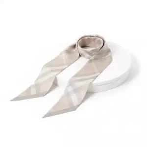 [버버리]Skinny Reversible Vintage Silk Scarf 8094550 스키니 리버시블 빈티지 실크 스카프 817250