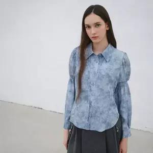 [롯데백화점]에고이스트 스모 디테일 블라우스 ER4WB060