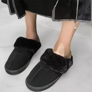 여성 플랫 퍼 트리밍 겨울 스티치 방한 슬리퍼