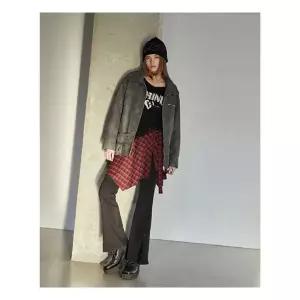 에고이스트 ER4DP260 밑단 트임 슬림 부츠컷 데님팬츠 25년 겨울 884569