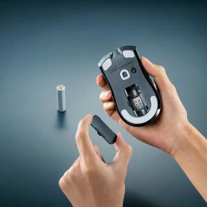 실험보드 Razer Viper V3 HyperSpeed 무선 Esports 마우스 - 82g 경량, Focus Pro 30K 광학 센서, 최대 2