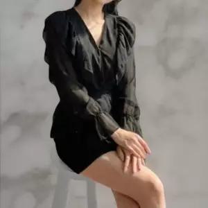 [다잇템] 여성 프릴 페플럼 롱슬리브 비침 블라우스