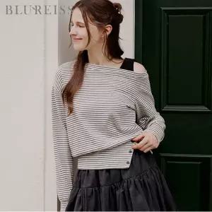 [블루레이스] 트임 반오프 숄더 티셔츠_B6S1TS6601