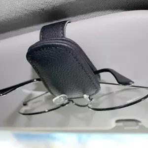 차량용 선글라스 수납함 안경 거치대 검정색 클립형 보관대