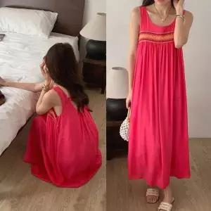 [오노마] ONM 민소매 롱원피스 A라인핏 뒷리본 자수 포인트 여행룩 (S10526704)