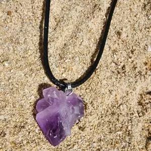 [라일리의류] Rly 천연석 자수정 팬던트 목걸이 해변 기념품