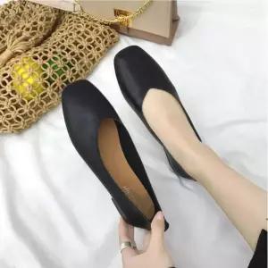 [라일리의류] Rly 베이직한 컬러 깔끔한 디자인 여성 가죽단화 플랫슈즈