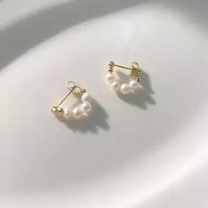 /신상오픈런 렌로바 체인 깔끔 미니멀 이어링 수트 비즈펄 여성