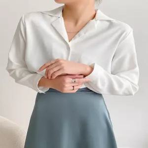 [예쎄][예쎄] 모던 루즈핏 솔리드 블라우스 (S5FBL014A)