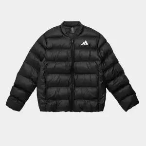 [롯데백화점]아디다스 에센셜 신세틱 다운 푸퍼 자켓 JV7718