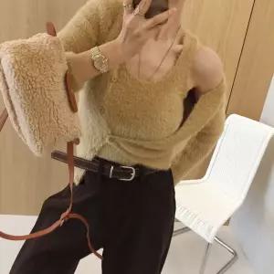 딥브러쉬 부클 앙고라 슬림핏 슬리브리스 크롭 겨울 브이넥 투피스 세트가디건 (4color)