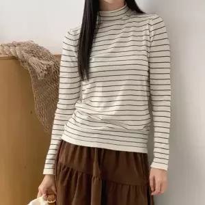 [다잇템] 여자 줄무늬 베이직핏 돌돌 롱슬리브티 터틀넥 내의 니트