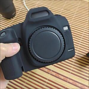 Canon EOS 5D Mark III/IV 5D2/5D3/5D4 6DII/6D2 77D 600D/700D 실리콘 슬리브 갑옷 스킨 케이스 바디 커버