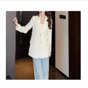 여성마이 봄자켓 회사 출근룩 코디 데일리 정장 봄아우터 정장자켓 사무실 하객룩