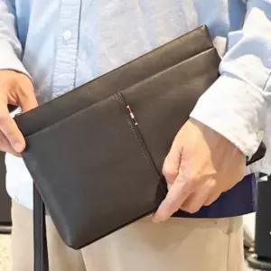 (색상 블랙)남자 가죽 클러치 맨스백 손가방 크로스백 여행용 가방