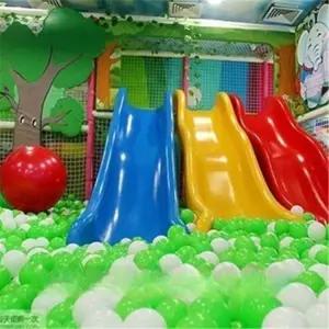 플라스틱 슬라이드 미끄럼틀 놀이기구 공원 풀장 야외