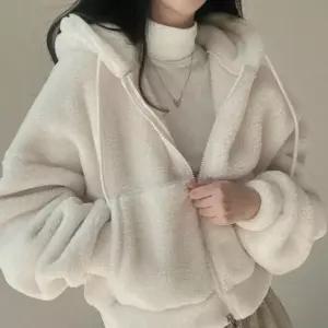 여성 퍼 숏자켓 세미크롭 [PW25] 아우터 겨울 양털 후드집업