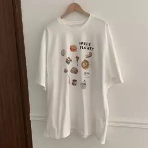 토스트나염박스롱티 MOQ642M402 빅사이즈 사이즈에서 자유로운 그녀~