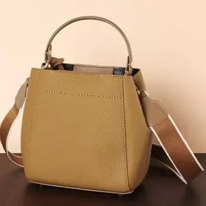 여성 핸드백 가죽 토트 크로스 가방 소 카멜 (WFKK00K)