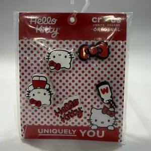 [크록스] 10012664 헬로 키티 5세트 지비츠