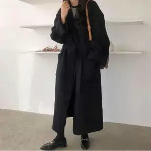 [하프클럽/셀러허브_여성트랜드패션]여성 여성코트 2컬러 오버핏 롱 겨울아