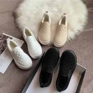 겨울 단화 겨울신발 방한 여자 기모 퀼팅 안감 슬립온 WFLQ8PR